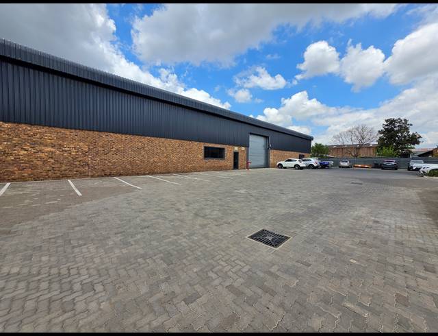 2,700M² FACTORY TO LET IN BENONI SOUTH